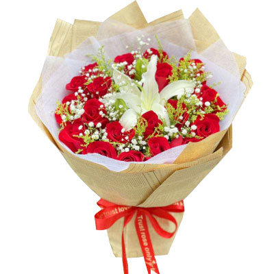 锦州19朵红玫瑰1支百合，永恒之美